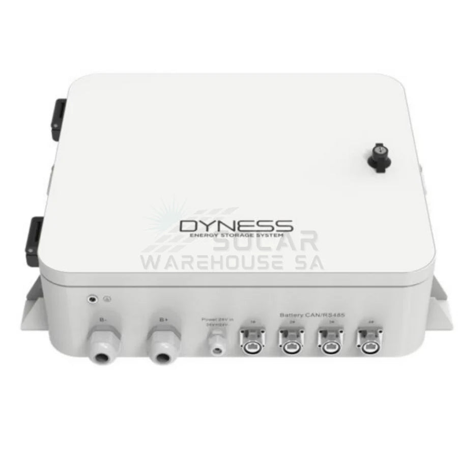 DYNESS combiner box